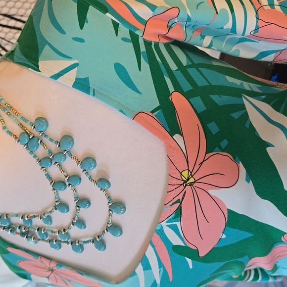 Boston Proper Teal and Coral Floral 3/4 Long Sleeve Top - Picture 12 of 12